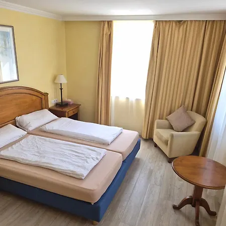 La Strada & Sultan Hotel 3*