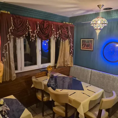 La Strada & Sultan Hotel 3*